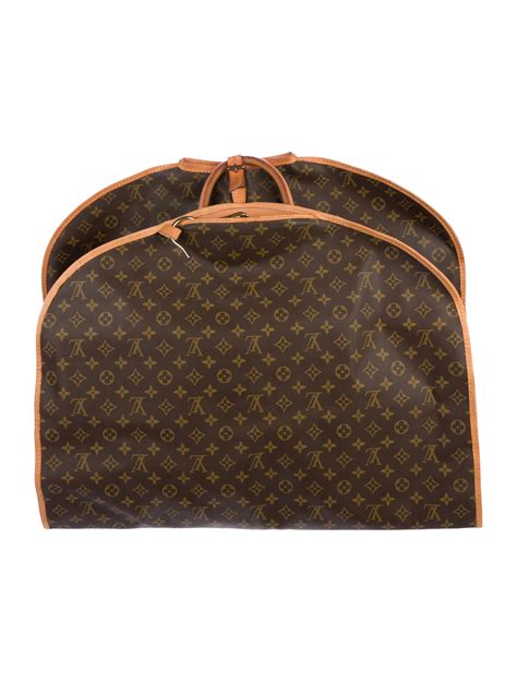 louis vuitton 190 garment bag|More.